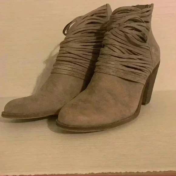 Fergalicious booties - Picture 3 of 7